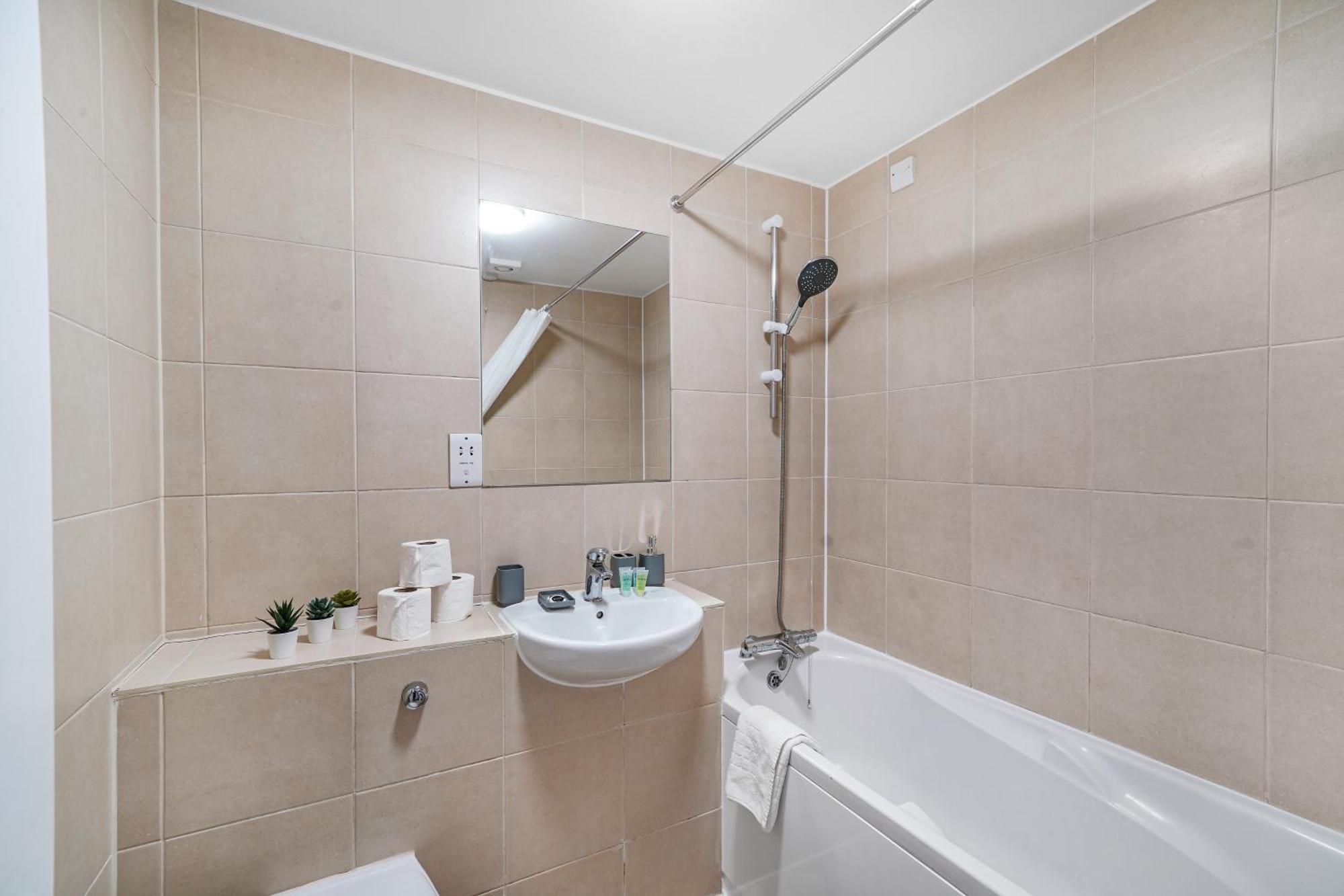 Boutique Central Hackney Abode - Balcony - Sleeps 6 Apartment London Bagian luar foto